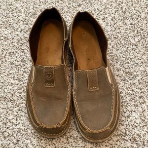 Ariat Cruisers Womens. Size 9. Brown